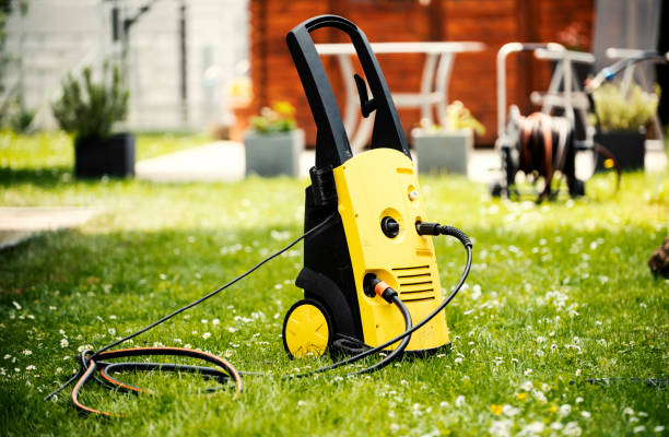 Best Pool Deck Cleaning  in Southwest Sandhill, TX